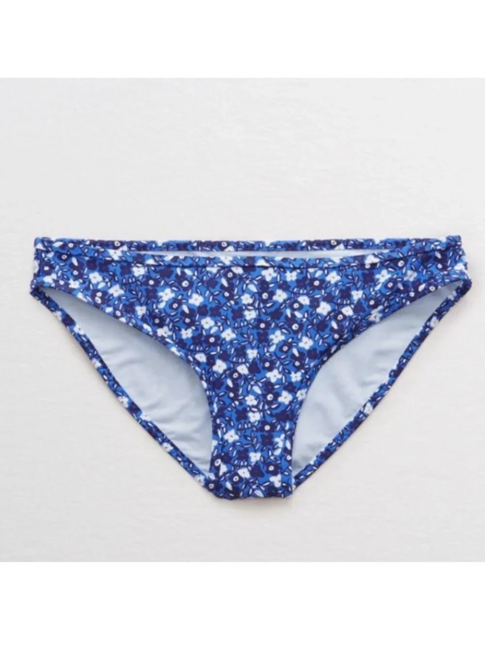 aerie blue white